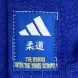 Judogi adidas "contest" azul con bandas blancas