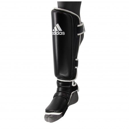 Espinillera con empeine adidas ADIGSS012
